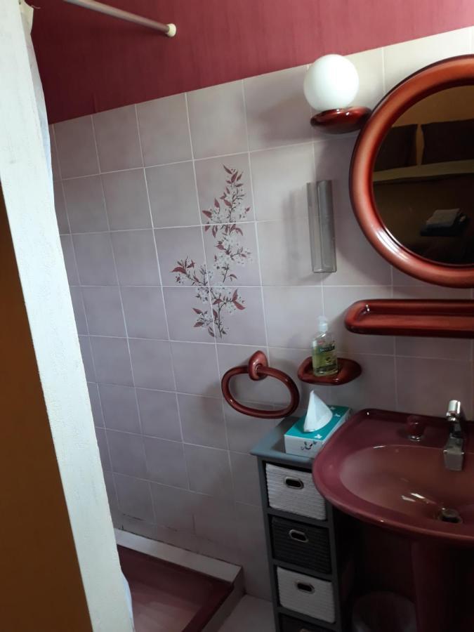 Chez Eliane Lägenhet Villeneuve-la-Comptal Exteriör bild